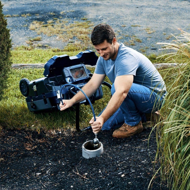 Technik sleduje displej Wöhler VIS 750